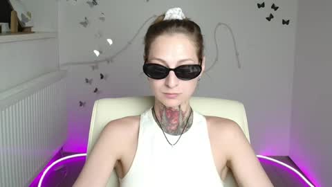 Snapshot of alexa_kittie chatting on 07.22.26 Alexa online show from 07.22.26