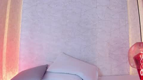 Snapshot of alexa_millers_ chatting on 02.18.26 Alexa Millers online show from 02.18.26