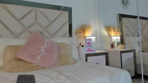 alexa_tobar online show from 09.10.25