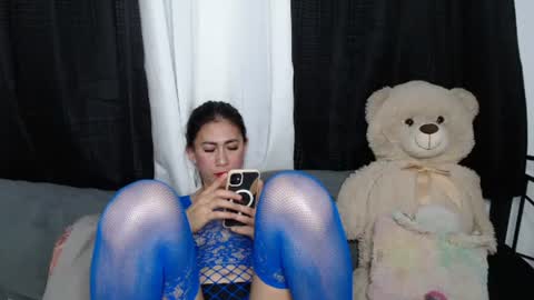 Snapshot of alexablairee chatting on 01.18.25 alexablairee online show from 01.18.25