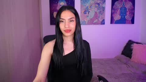 Alexa Bloomx  online show from 02.05.26