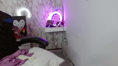 Snapshot of alexafontana chatting on 03.08.26 Alexa Fontana online show from 03.08.26