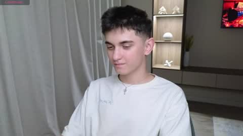 Snapshot of alexander_18_xxl chatting on 07.17.26 Alexander online show from 07.17.26