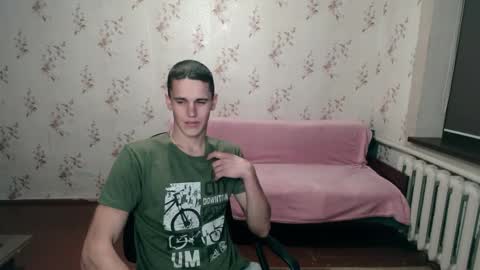 Snapshot of alexanderstrongs chatting on 12.12.24 alexanderstrongs online show from 12.12.24