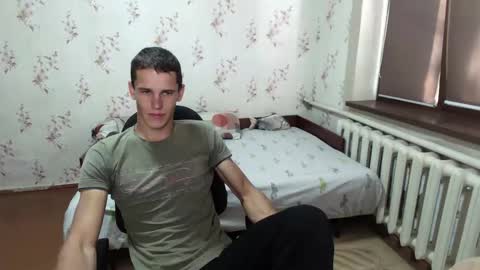 Snapshot of alexanderstrongs chatting on 09.22.25 alexanderstrongs online show from 09.22.25