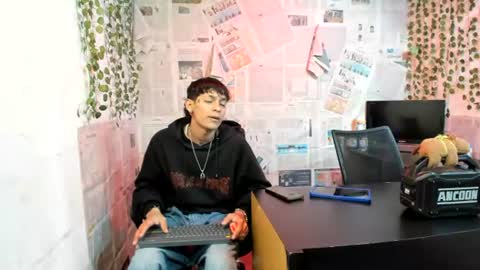 chicos hot online show from 07.18.26