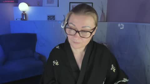 Alexandra online show from 01.04.25