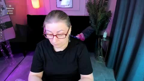 Alexandra online show from 04.08.26