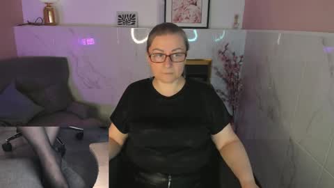 Alexandra online show from 04.26.26