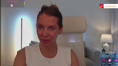 Snapshot of alexandraforyou chatting on 11.01.25 alexandraforyou online show from 11.01.25