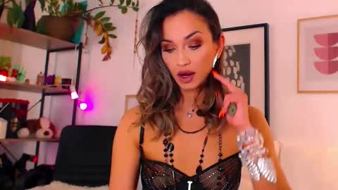 alexandrawooow online show from 04.23.26