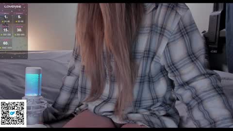 Snapshot of alexashowcum chatting on 12.31.24 Alexa online show from 12.31.24