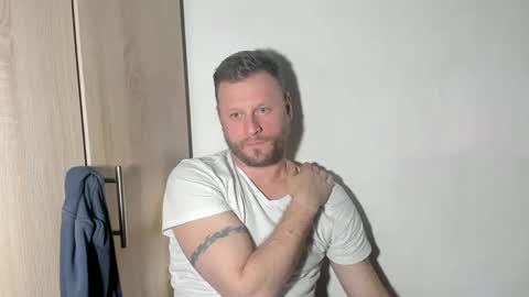 Snapshot of alexboy2022 chatting on 02.21.25 onlyfans..alexyno2022 online show from 02.21.25