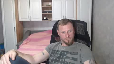 Snapshot of alexboy2022 chatting on 10.29.25 onlyfans..alexyno2022 online show from 10.29.25