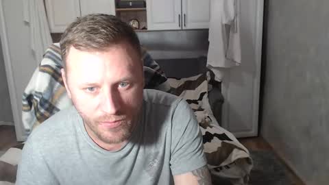 Snapshot of alexboy2022 chatting on 11.27.25 onlyfans..alexyno2022 online show from 11.27.25