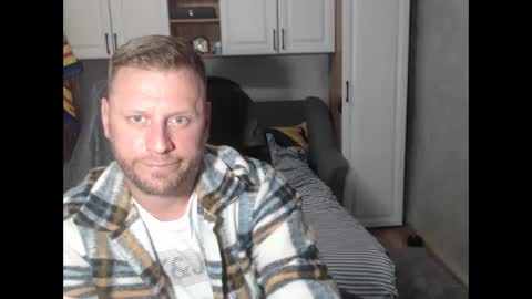 Snapshot of alexboy2022 chatting on 12.05.25 onlyfans..alexyno2022 online show from 12.05.25