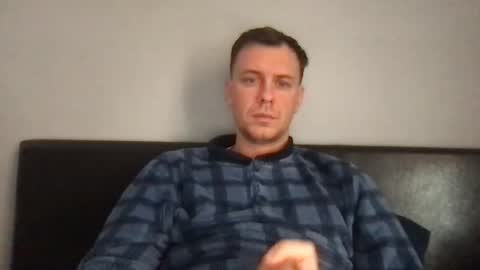 Snapshot of alexdone_homealone chatting on 01.04.25 Homealone natural online show from 01.04.25