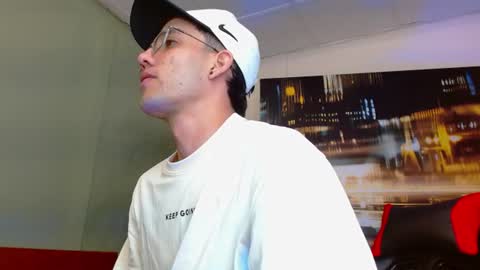 Snapshot of alexgiraldo__ chatting on 06.08.26 alexgiraldo__ online show from 06.08.26