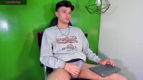 Snapshot of alexgod__ chatting on 07.23.26 alexgod__ online show from 07.23.26