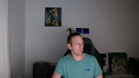 Snapshot of alexhunter4u chatting on 12.31.24 alexhunter4u online show from 12.31.24