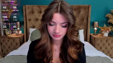 Alexis online show from 04.14.26