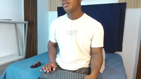 Alexis Fernandez online show from 07.24.26