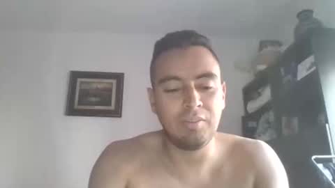 Snapshot of alexospina55 chatting on 11.08.25 alexospina55 online show from 11.08.25