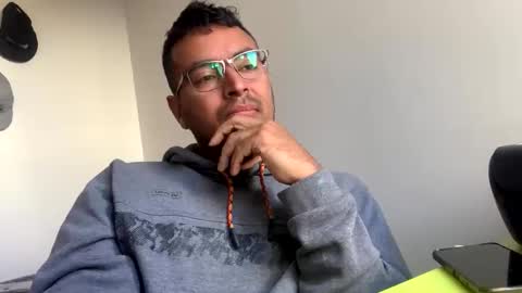 Snapshot of alexospina55 chatting on 03.30.26 alexospina55 online show from 03.30.26