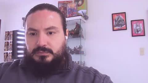 Snapshot of alextambet chatting on 01.10.25 alextambet online show from 01.10.25