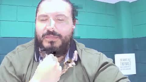 Snapshot of alextambet chatting on 03.04.25 alextambet online show from 03.04.25