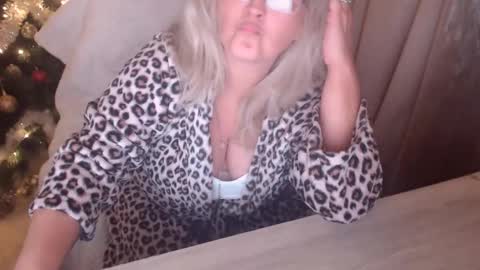 Snapshot of alexxa_mistress chatting on 12.01.25 Jhoa online show from 12.01.25