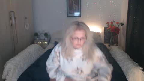 Snapshot of alexxa_mistress chatting on 02.24.26 Jhoa online show from 02.24.26