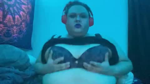 alexxxis2011x3 online show from 02.24.25