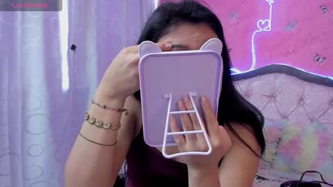 Carolina Join The Fan Club  online show from 02.04.25