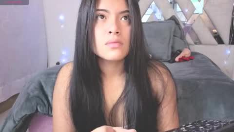 Carolina Join The Fan Club  online show from 02.17.26