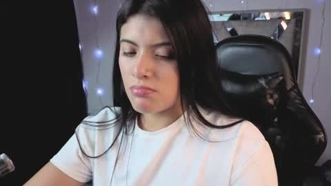 Carolina Join The Fan Club  online show from 05.24.26