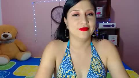 Snapshot of ali_squirt chatting on 10.14.25 alixia online show from 10.14.25