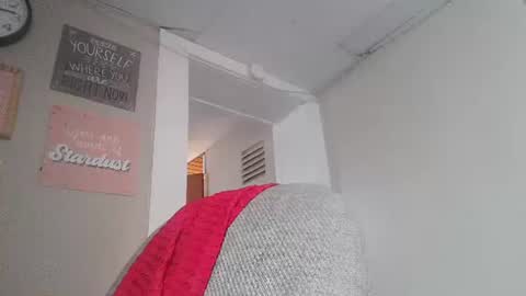 ali_tayler online show from 10.25.25