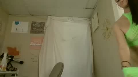 ali_tayler online show from 02.01.26