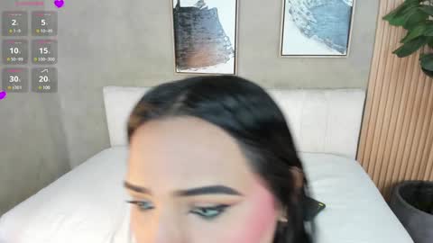 Snapshot of ali_vega chatting on 01.13.25 Ali online show from 01.13.25