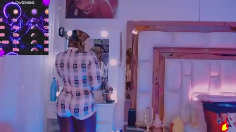 Snapshot of aliana_ross chatting on 01.13.26 aliana_ross online show from 01.13.26