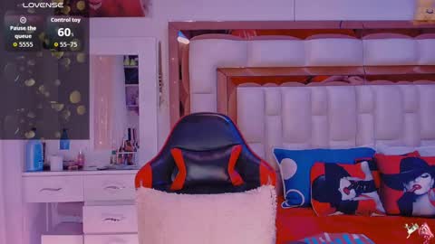 Snapshot of aliana_ross chatting on 02.16.26 aliana_ross online show from 02.16.26