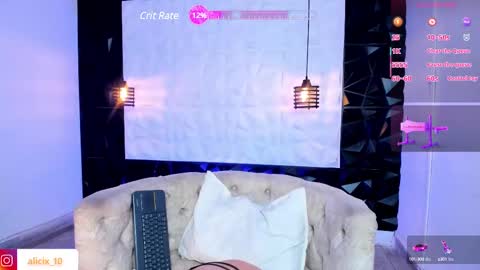 Snapshot of aliccecooper chatting on 02.17.25 alicia online show from 02.17.25