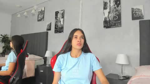 Snapshot of alice__susan chatting on 04.17.26 Alice Susan online show from 04.17.26