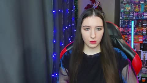 Snapshot of alice_bailey chatting on 12.27.24 Alice online show from 12.27.24