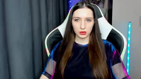 Snapshot of alice_bailey chatting on 01.09.26 Alice online show from 01.09.26