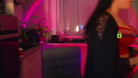 Snapshot of alice_bane chatting on 12.10.24 A R Y A  T I A online show from 12.10.24