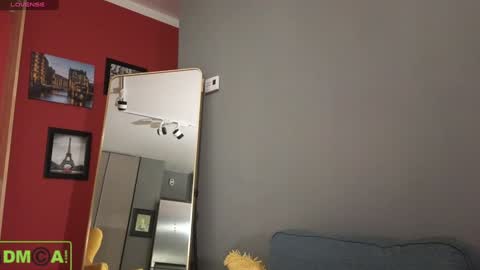 Snapshot of alice_bane chatting on 12.19.24 A R Y A  T I A online show from 12.19.24