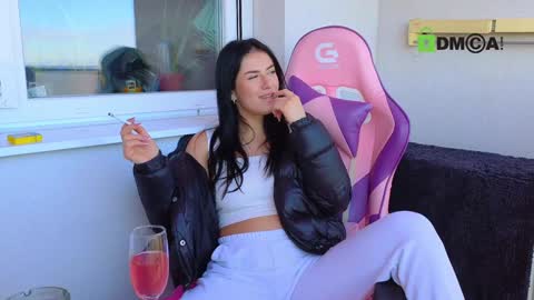 Snapshot of alice_bane chatting on 01.28.25 A R Y A  T I A online show from 01.28.25