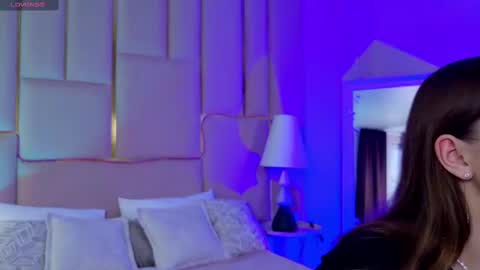 Snapshot of alice_charmy chatting on 02.24.25 Alice in Wonderland online show from 02.24.25